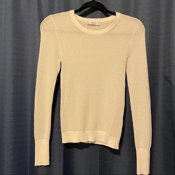 Zara Knit - Picture 1 of 4